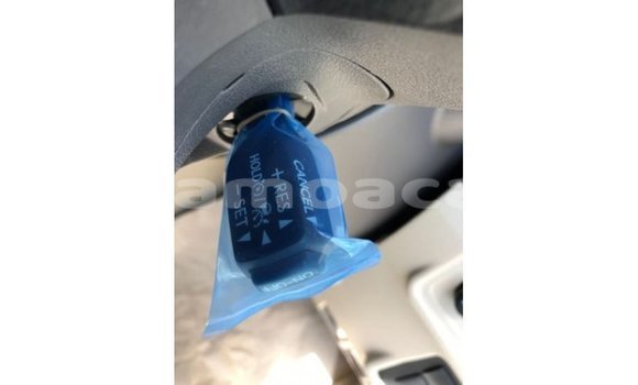 Buy Import Toyota Prado White Car in Import - Dubai in A'ana Buy Import Toyota Prado White Car in Import - Dubai in A'ana