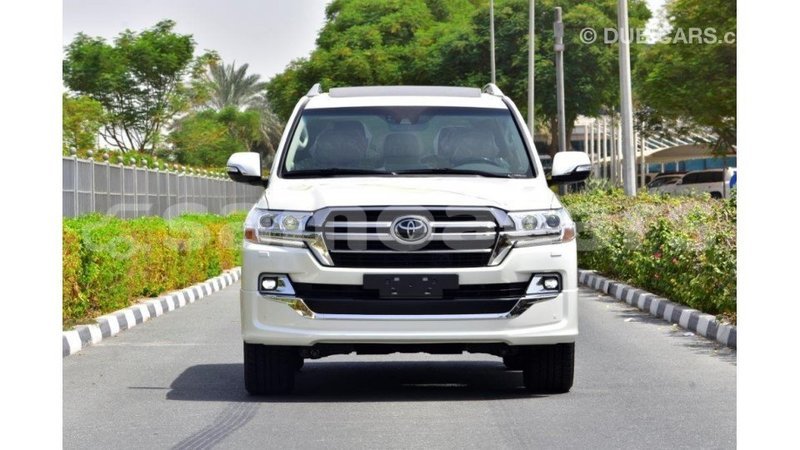Big with watermark toyota land cruiser a ana import dubai 4365