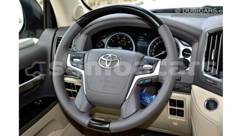 Big with watermark toyota land cruiser a ana import dubai 4365