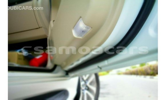 Buy Import Toyota Land Cruiser White Car in Import - Dubai in A'ana Buy Import Toyota Land Cruiser White Car in Import - Dubai in A'ana