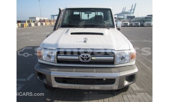 Buy Import Toyota Land Cruiser White Car in Import - Dubai in A'ana Buy Import Toyota Land Cruiser White Car in Import - Dubai in A'ana