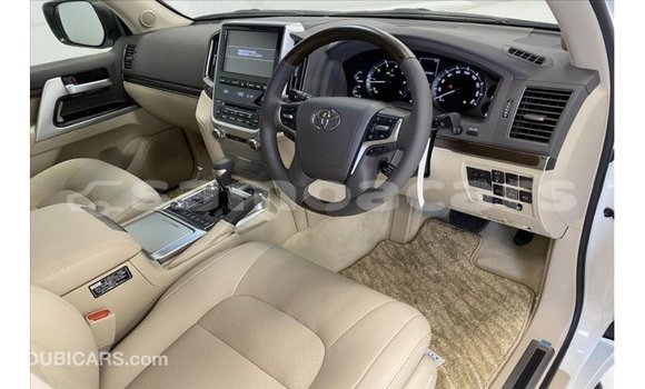 Buy Import Toyota Land Cruiser White Car in Import - Dubai in A'ana Buy Import Toyota Land Cruiser White Car in Import - Dubai in A'ana