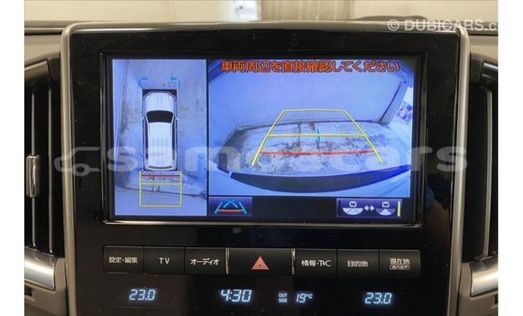 Buy Import Toyota Land Cruiser White Car in Import - Dubai in A'ana Buy Import Toyota Land Cruiser White Car in Import - Dubai in A'ana