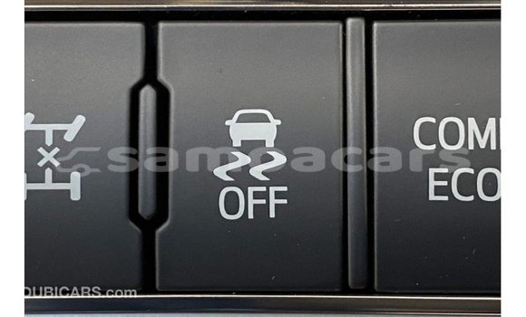 Buy Import Toyota Land Cruiser White Car in Import - Dubai in A'ana Buy Import Toyota Land Cruiser White Car in Import - Dubai in A'ana