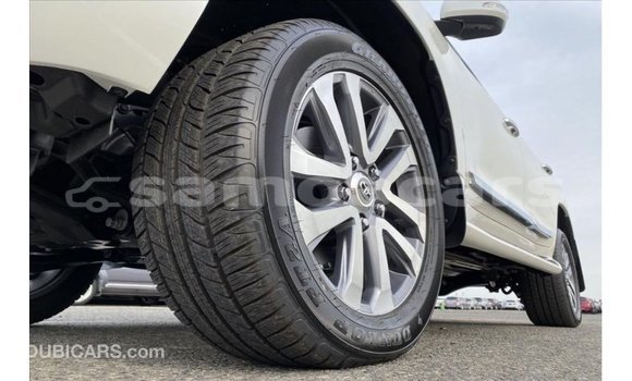Buy Import Toyota Land Cruiser White Car in Import - Dubai in A'ana Buy Import Toyota Land Cruiser White Car in Import - Dubai in A'ana