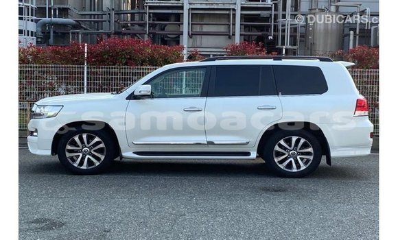 Buy Import Toyota Land Cruiser White Car in Import - Dubai in A'ana Buy Import Toyota Land Cruiser White Car in Import - Dubai in A'ana