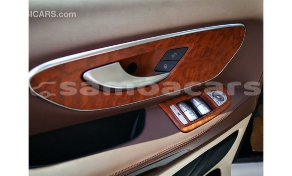 Acheter Import Voiture Mercedes-Benz Vito Blanc à Import - Dubai, A'ana Acheter Import Voiture Mercedes-Benz Vito Blanc à Import - Dubai, A'ana