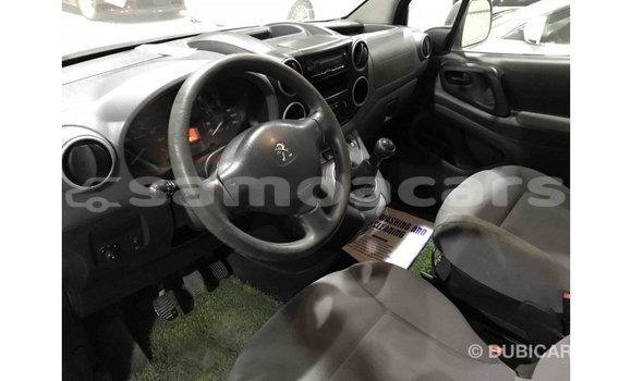 Acheter Import Voiture Peugeot Partner Blanc à Import - Dubai, A'ana Acheter Import Voiture Peugeot Partner Blanc à Import - Dubai, A'ana