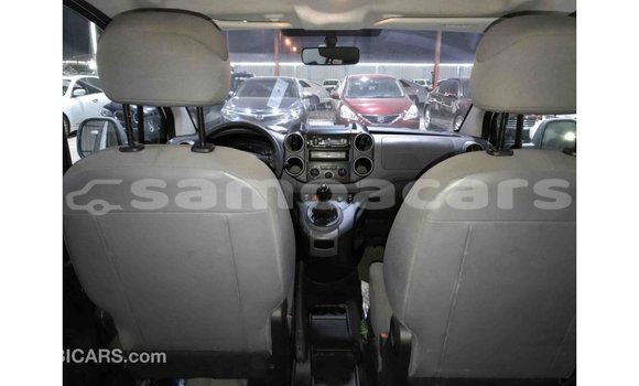 Acheter Import Voiture Peugeot Partner Blanc à Import - Dubai, A'ana Acheter Import Voiture Peugeot Partner Blanc à Import - Dubai, A'ana