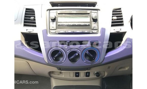 Buy Import Toyota Hilux Other Car in Import - Dubai in A'ana Buy Import Toyota Hilux Other Car in Import - Dubai in A'ana