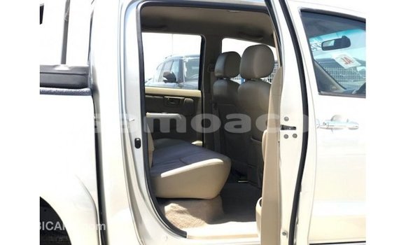 Buy Import Toyota Hilux Other Car in Import - Dubai in A'ana Buy Import Toyota Hilux Other Car in Import - Dubai in A'ana