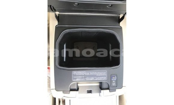 Buy Import Toyota Land Cruiser Blue Car in Import - Dubai in A'ana Buy Import Toyota Land Cruiser Blue Car in Import - Dubai in A'ana