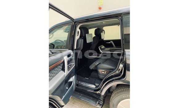 Buy Import Toyota Land Cruiser Black Car in Import - Dubai in A'ana Buy Import Toyota Land Cruiser Black Car in Import - Dubai in A'ana