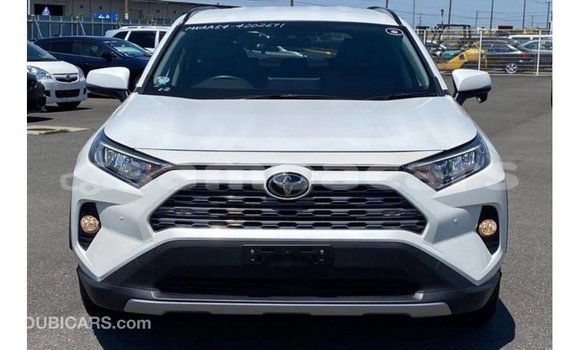 Buy Import Toyota 4Runner White Car in Import - Dubai in A'ana Buy Import Toyota 4Runner White Car in Import - Dubai in A'ana