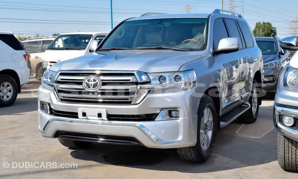 Acheter Import Voiture Toyota Land Cruiser Autre à Import - Dubai, A'ana Acheter Import Voiture Toyota Land Cruiser Autre à Import - Dubai, A'ana