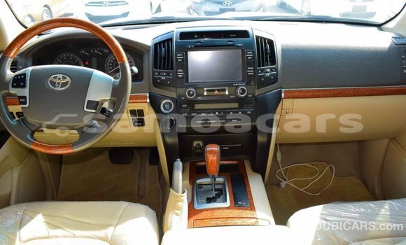 Acheter Import Voiture Toyota Land Cruiser Autre à Import - Dubai, A'ana Acheter Import Voiture Toyota Land Cruiser Autre à Import - Dubai, A'ana