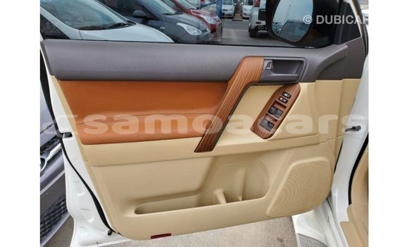 Buy Import Toyota Prado White Car in Import - Dubai in A'ana Buy Import Toyota Prado White Car in Import - Dubai in A'ana