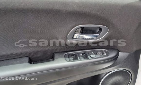 Acheter Import Voiture Honda HRV Blanc à Import - Dubai, A'ana Acheter Import Voiture Honda HRV Blanc à Import - Dubai, A'ana