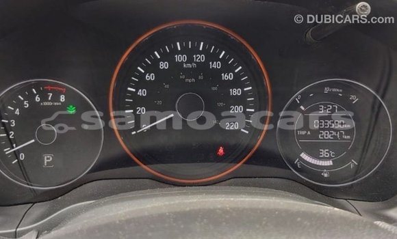 Acheter Import Voiture Honda HRV Blanc à Import - Dubai, A'ana Acheter Import Voiture Honda HRV Blanc à Import - Dubai, A'ana