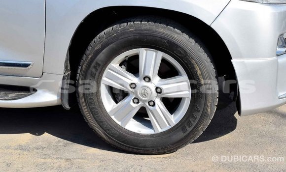 Acheter Import Voiture Toyota Land Cruiser Autre à Import - Dubai, A'ana Acheter Import Voiture Toyota Land Cruiser Autre à Import - Dubai, A'ana