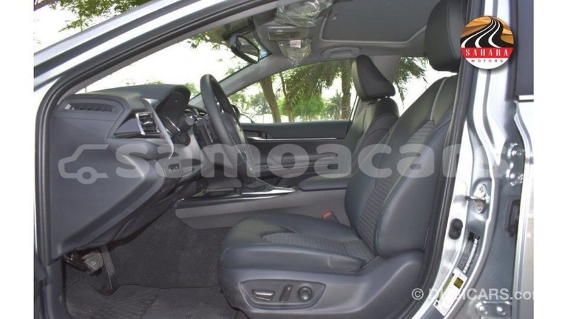 Big with watermark toyota camry a ana import dubai 4416
