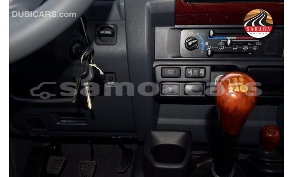 Buy Import Toyota Land Cruiser Red Car in Import - Dubai in A'ana Buy Import Toyota Land Cruiser Red Car in Import - Dubai in A'ana