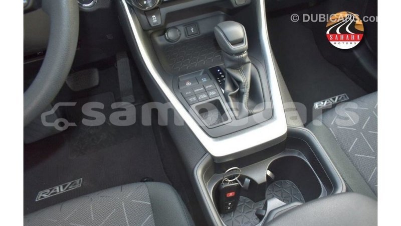 Big with watermark toyota 4runner a ana import dubai 4418