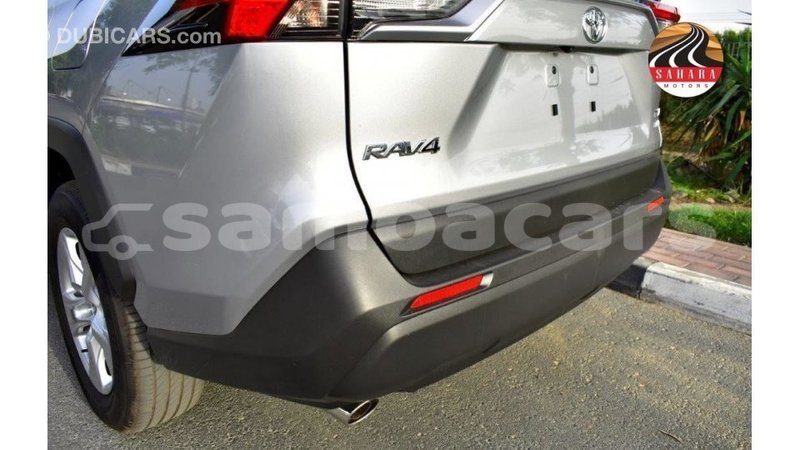 Big with watermark toyota 4runner a ana import dubai 4418
