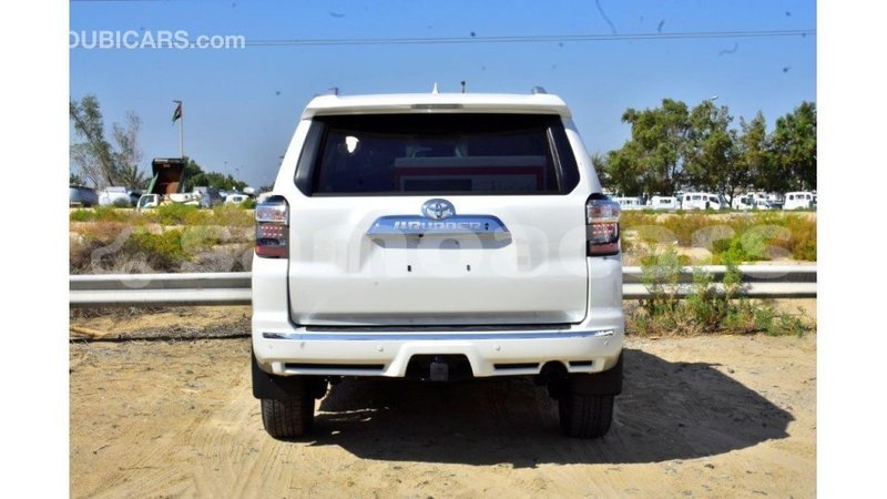 Big with watermark toyota 4runner a ana import dubai 4419