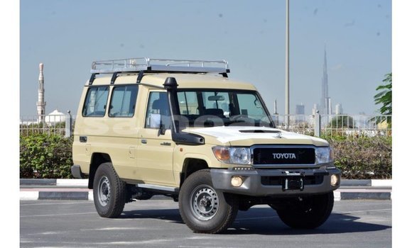 Buy Import Toyota Land Cruiser Beige Car in Import - Dubai in A'ana Buy Import Toyota Land Cruiser Beige Car in Import - Dubai in A'ana