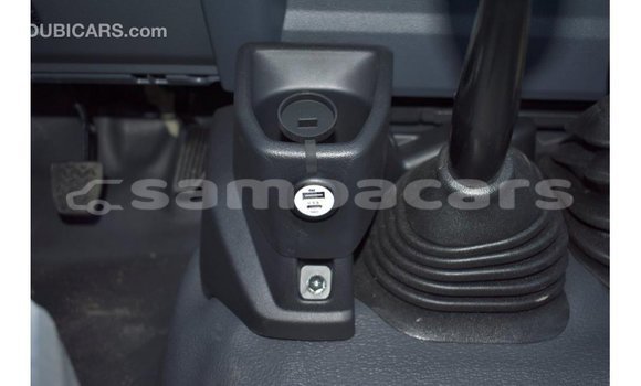 Buy Import Toyota Land Cruiser Beige Car in Import - Dubai in A'ana Buy Import Toyota Land Cruiser Beige Car in Import - Dubai in A'ana