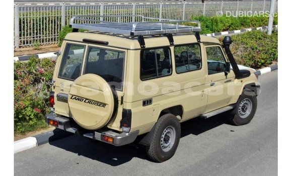 Buy Import Toyota Land Cruiser Beige Car in Import - Dubai in A'ana Buy Import Toyota Land Cruiser Beige Car in Import - Dubai in A'ana