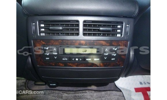 Buy Import Toyota Land Cruiser White Car in Import - Dubai in A'ana Buy Import Toyota Land Cruiser White Car in Import - Dubai in A'ana