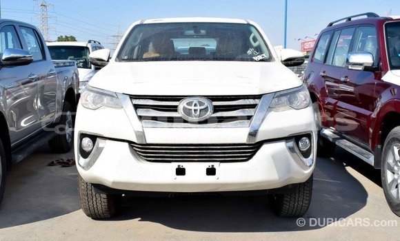 Buy Import Toyota Fortuner White Car in Import - Dubai in A'ana Buy Import Toyota Fortuner White Car in Import - Dubai in A'ana