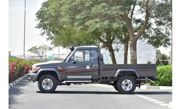 Acheter Import Voiture Toyota Land Cruiser Autre à Import - Dubai, A'ana Acheter Import Voiture Toyota Land Cruiser Autre à Import - Dubai, A'ana