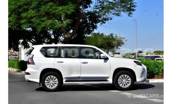 Acheter Import Voiture Lexus GX Blanc à Import - Dubai, A'ana Acheter Import Voiture Lexus GX Blanc à Import - Dubai, A'ana