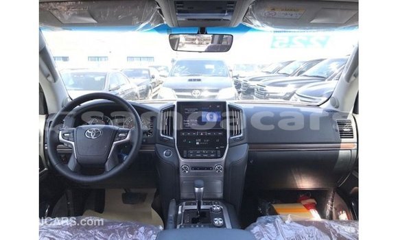 Buy Import Toyota Land Cruiser Black Car in Import - Dubai in A'ana Buy Import Toyota Land Cruiser Black Car in Import - Dubai in A'ana