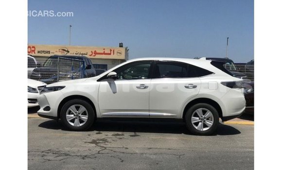 Buy Import Toyota Harrier White Car in Import - Dubai in A'ana Buy Import Toyota Harrier White Car in Import - Dubai in A'ana