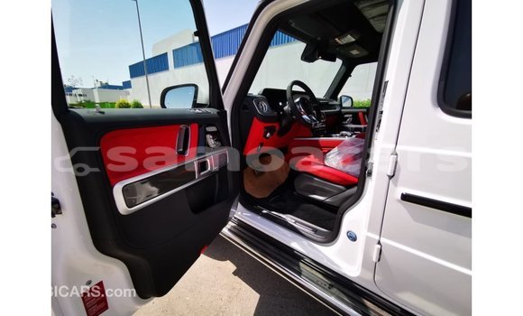 Acheter Import Voiture Mercedes-Benz 190 Blanc à Import - Dubai, A'ana Acheter Import Voiture Mercedes-Benz 190 Blanc à Import - Dubai, A'ana