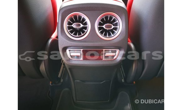 Acheter Import Voiture Mercedes-Benz 190 Blanc à Import - Dubai, A'ana Acheter Import Voiture Mercedes-Benz 190 Blanc à Import - Dubai, A'ana