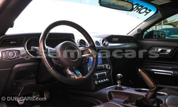 Buy Import Ford Mustang Green Car in Import - Dubai in A'ana Buy Import Ford Mustang Green Car in Import - Dubai in A'ana
