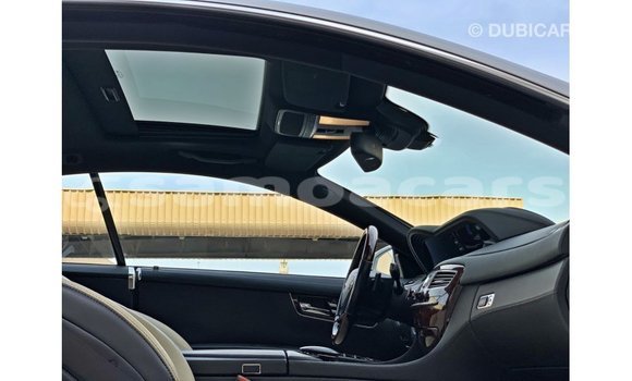 Acheter Import Voiture Mercedes-Benz 190 Blanc à Import - Dubai, A'ana Acheter Import Voiture Mercedes-Benz 190 Blanc à Import - Dubai, A'ana