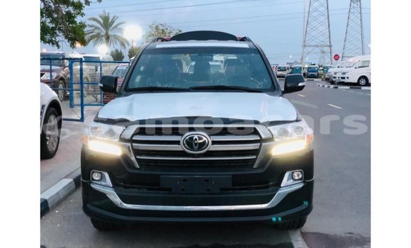 Acheter Import Voiture Toyota Land Cruiser Noir à Import - Dubai, A'ana
