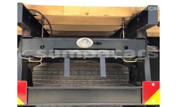 Acheter Import Voiture Mitsubishi Carisma Blanc à Import - Dubai, A'ana Acheter Import Voiture Mitsubishi Carisma Blanc à Import - Dubai, A'ana