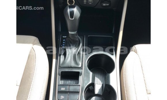 Buy Import Hyundai Tucson Red Car in Import - Dubai in A'ana Buy Import Hyundai Tucson Red Car in Import - Dubai in A'ana