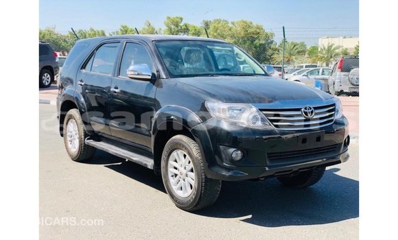 Buy Import Toyota Fortuner Black Car in Import - Dubai in A'ana Buy Import Toyota Fortuner Black Car in Import - Dubai in A'ana