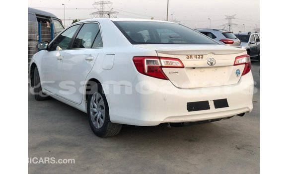 Acheter Import Voiture Toyota Camry Blanc à Import - Dubai, A'ana Acheter Import Voiture Toyota Camry Blanc à Import - Dubai, A'ana