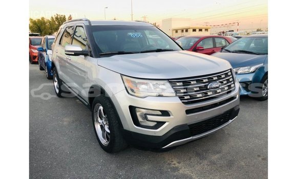 Acheter Import Voiture Ford Explorer Autre à Import - Dubai, A'ana Acheter Import Voiture Ford Explorer Autre à Import - Dubai, A'ana