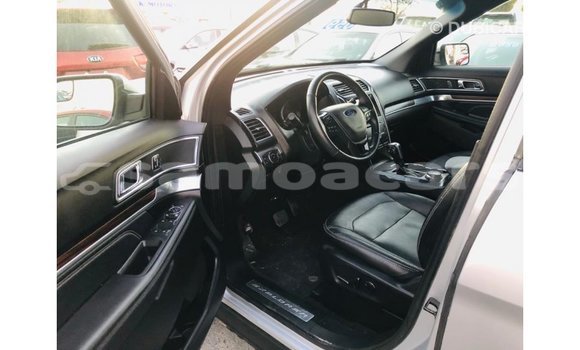 Acheter Import Voiture Ford Explorer Autre à Import - Dubai, A'ana Acheter Import Voiture Ford Explorer Autre à Import - Dubai, A'ana