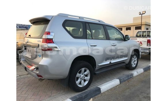 Acheter Import Voiture Toyota Prado Autre à Import - Dubai, A'ana Acheter Import Voiture Toyota Prado Autre à Import - Dubai, A'ana